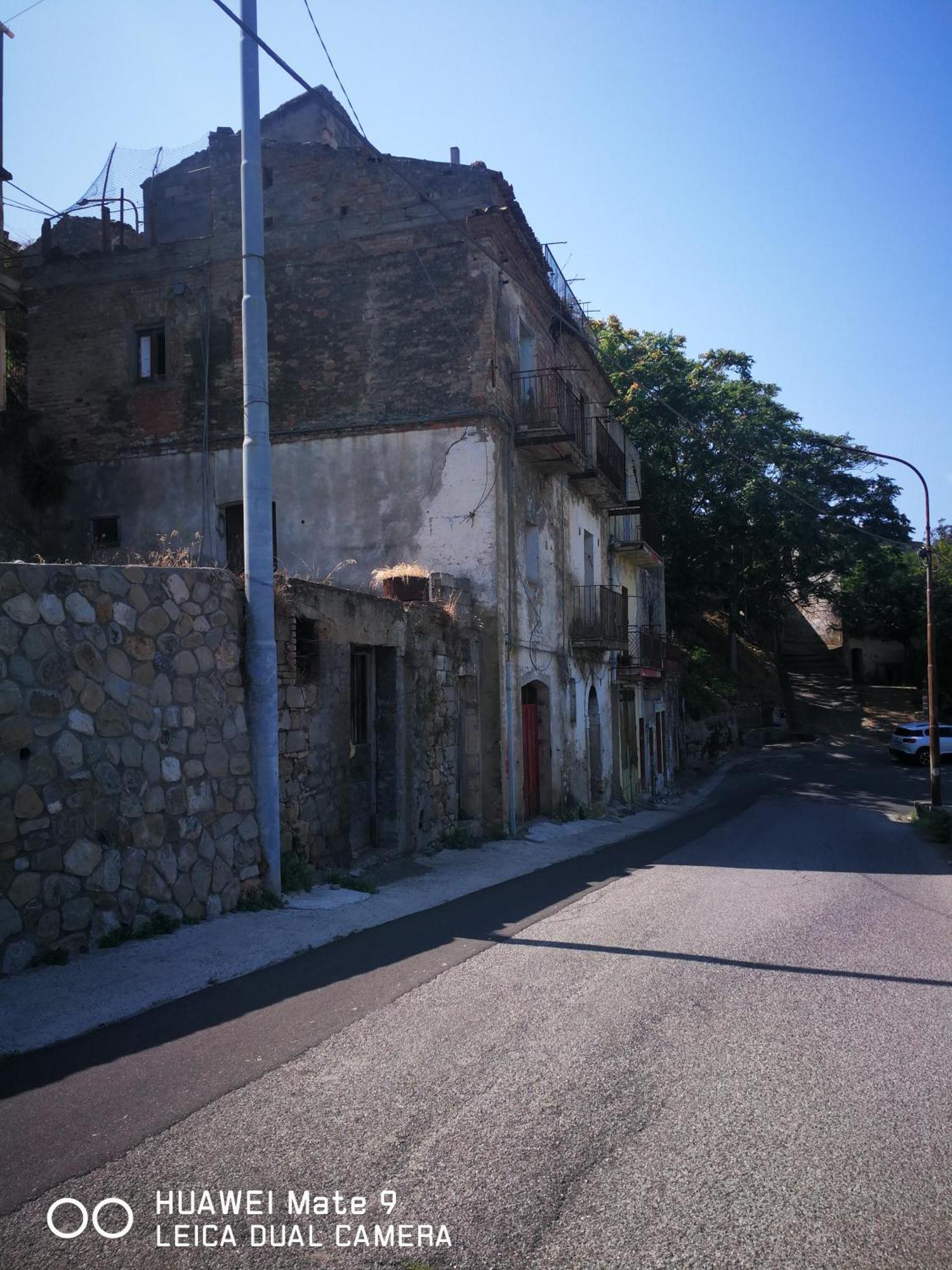 Casa Vacanze Isabella Aliano ภายนอก รูปภาพ