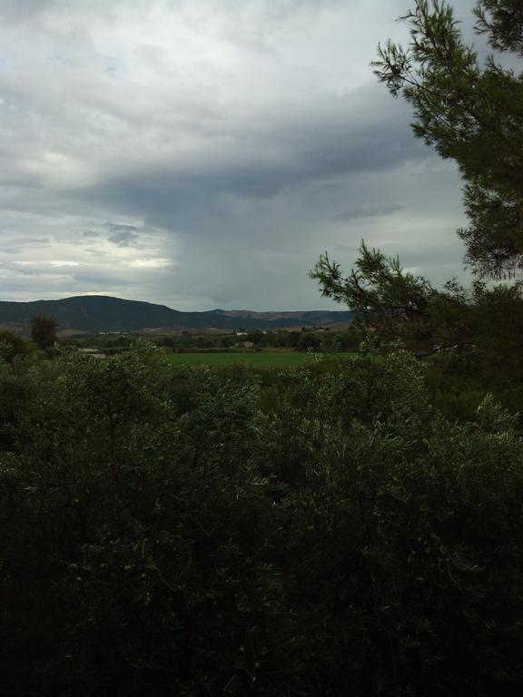Casa Vacanze Isabella Aliano ภายนอก รูปภาพ