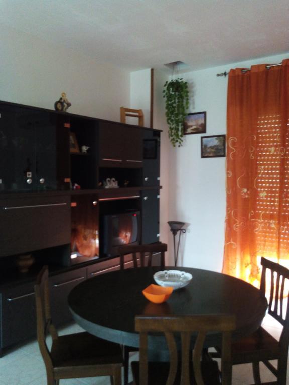 Casa Vacanze Isabella Aliano ภายนอก รูปภาพ