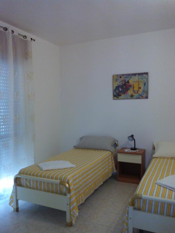 Casa Vacanze Isabella Aliano ภายนอก รูปภาพ