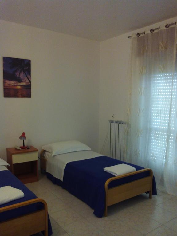 Casa Vacanze Isabella Aliano ภายนอก รูปภาพ
