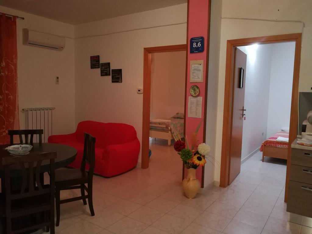 Casa Vacanze Isabella Aliano ภายนอก รูปภาพ